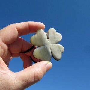 🍀🍀Horn pendant, Four Leaf Clover pendant